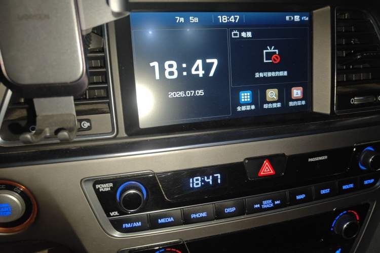 Used Hyundai Sonata 2015 1.6T GLS Smart Model Audio And AC Panel