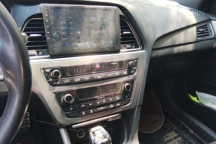 Used Hyundai Sonata 2015 1.6T DLX Prestige Model Audio And AC Panel