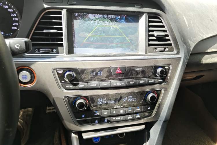 Used Hyundai Sonata 2015 1.6T GLX Advanced Model Audio And AC Panel
