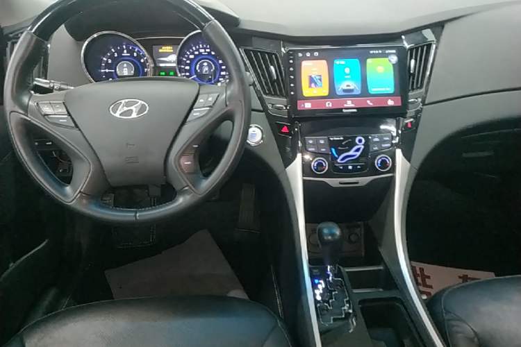 Used Hyundai Sonata 2015 Classic 2.4L Automatic Leading Edition China IV Standard Audio And AC Panel