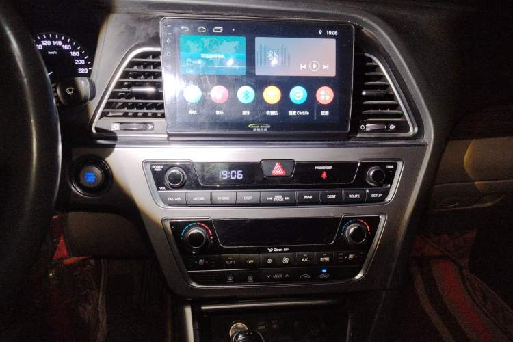 Used Hyundai Sonata 2015 2.4L LUX Ultimate Trim Audio And AC Panel