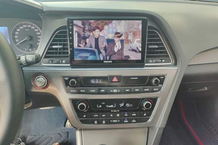 Used Hyundai Sonata 2015 1.6T GLS Smart Model Audio And AC Panel