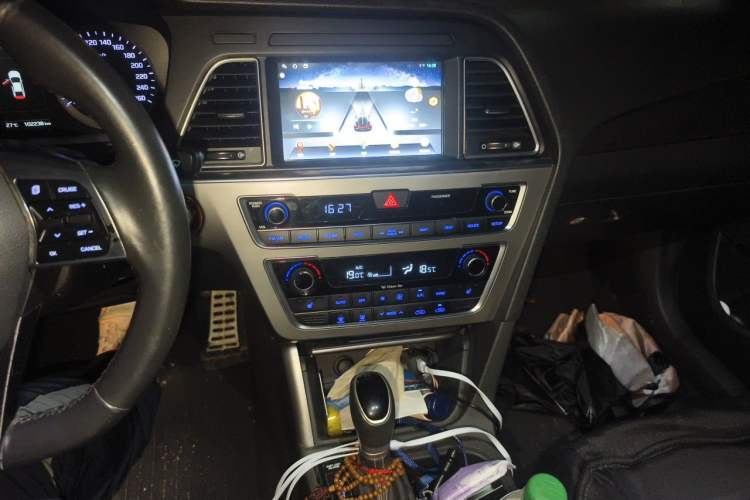 Used Hyundai Sonata 2015 1.6T DLX Prestige Model Audio And AC Panel