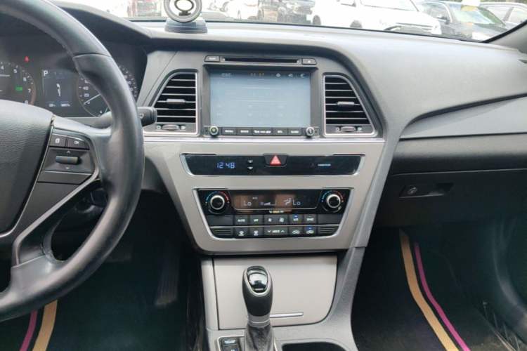 Used Hyundai Sonata 2015 1.6T GS Fashion Edition Audio And AC Panel