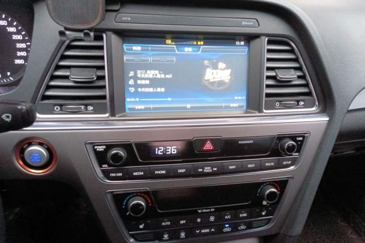 Used Hyundai Sonata 2015 1.6T GLS Smart Model Audio And AC Panel
