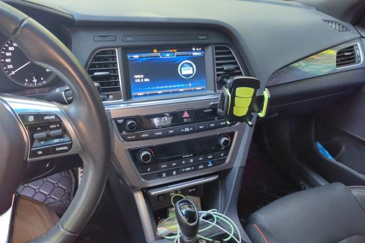 Used Hyundai Sonata 2015 1.6T GLS Smart Model Audio And AC Panel
