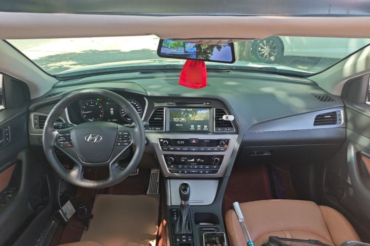 Used Hyundai Sonata 2015 2.4L TOP Flagship Edition Center Console
