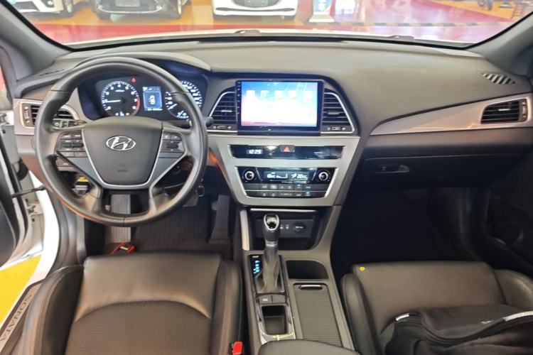 Used Hyundai Sonata 2015 1.6T GS Fashion Edition Center Console