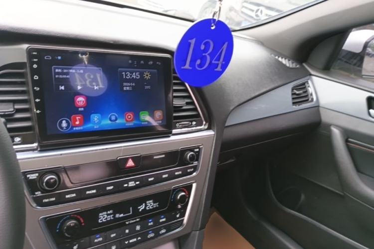 Used Hyundai Sonata 2015 1.6T GLS Smart Model Center Console