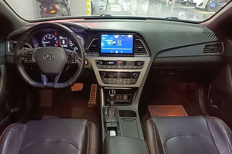 Used Hyundai Sonata 2015 1.6T GLS Smart Model Center Console