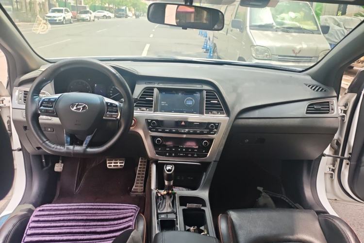 Used Hyundai Sonata 2015 1.6T GLS Smart Model Center Console
