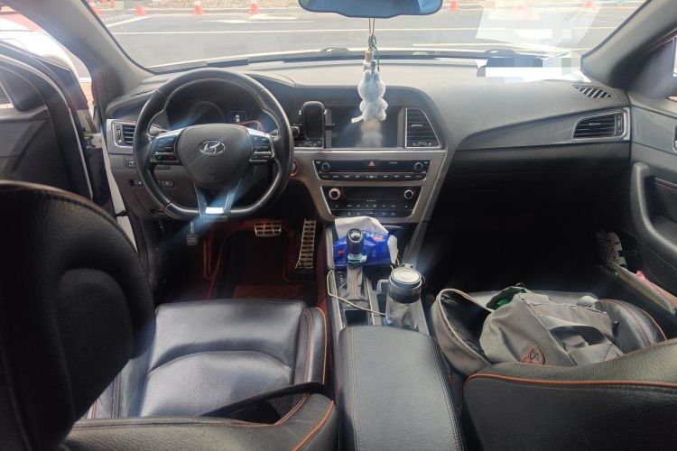 Used Hyundai Sonata 2015 1.6T GLS Smart Model Center Console
