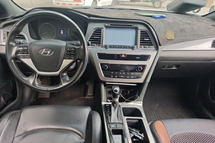Used Hyundai Sonata 2015 1.6T GS Fashion Edition Center Console