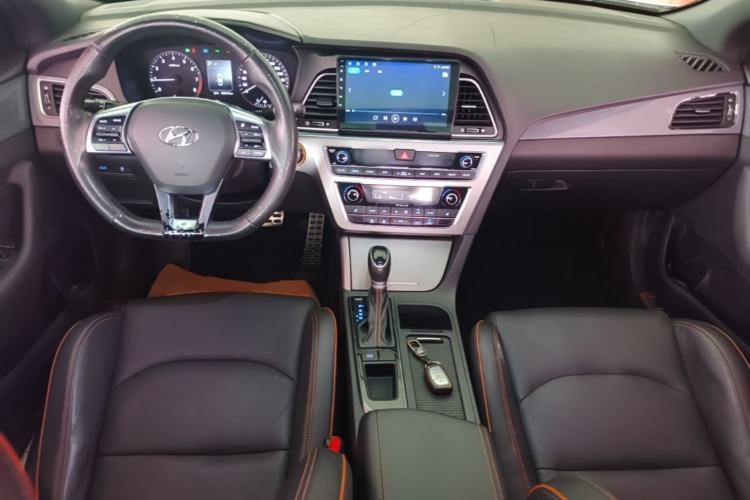 Used Hyundai Sonata 2015 1.6T GLS Smart Model Center Console