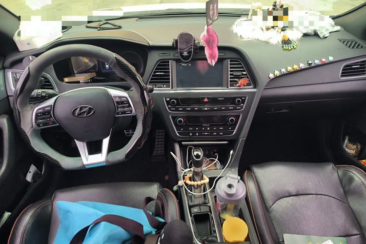 Used Hyundai Sonata 2015 1.6T GLS Smart Model Center Console