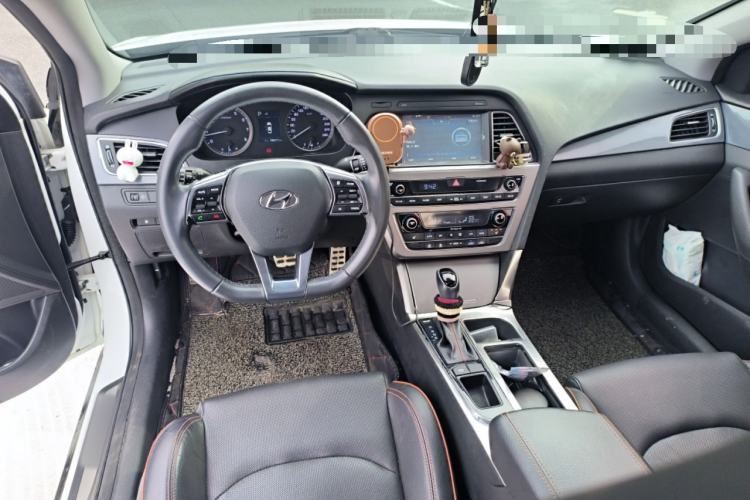 Used Hyundai Sonata 2015 1.6T GLS Smart Model Center Console
