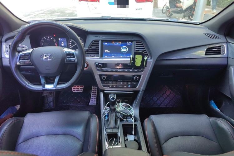 Used Hyundai Sonata 2015 1.6T GLS Smart Model Center Console