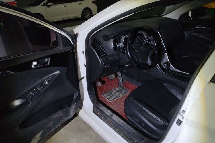 Used Hyundai Sonata 2015 Classic 2.4L Automatic Leading Edition China IV Standard Driver Seat
