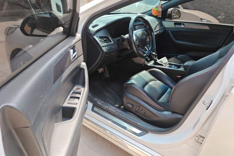 Used Hyundai Sonata 2015 1.6T DLX Prestige Model
