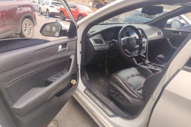Used Hyundai Sonata 2015 1.6T GLX Advanced Model Driver Seat