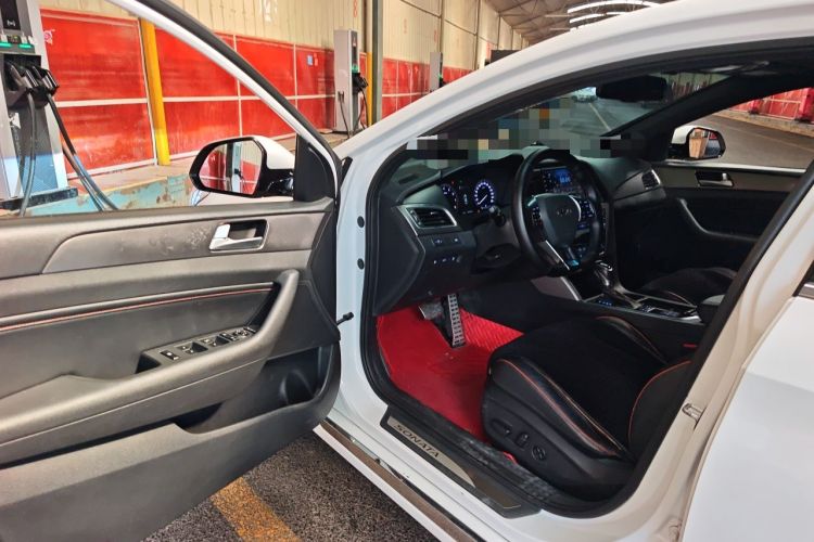 Used Hyundai Sonata 2015 1.6T DLX Prestige Model Driver Seat