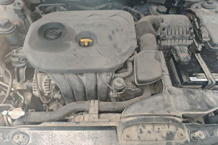 Used Hyundai Sonata 2015 Classic 2.0L Automatic Luxury Edition Engine Bay