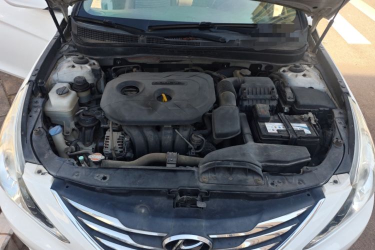 Used Hyundai Sonata 2015 Classic 2.0L Automatic Leading Edition Engine Bay
