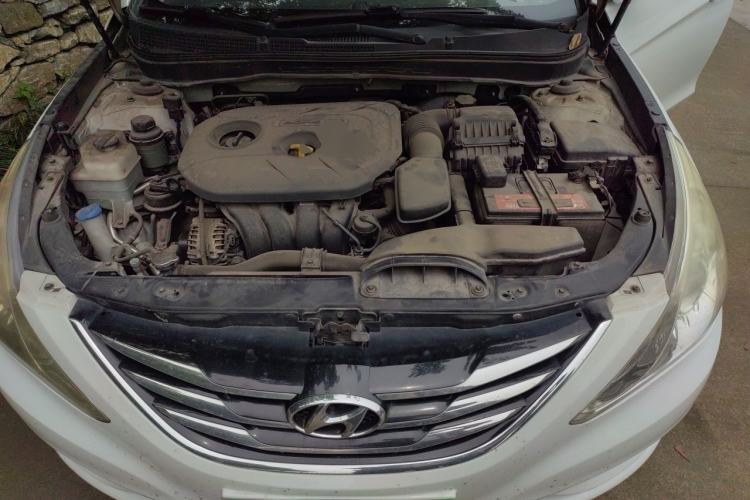 Used Hyundai Sonata 2015 Classic 2.0L Automatic Leading Edition Engine Bay