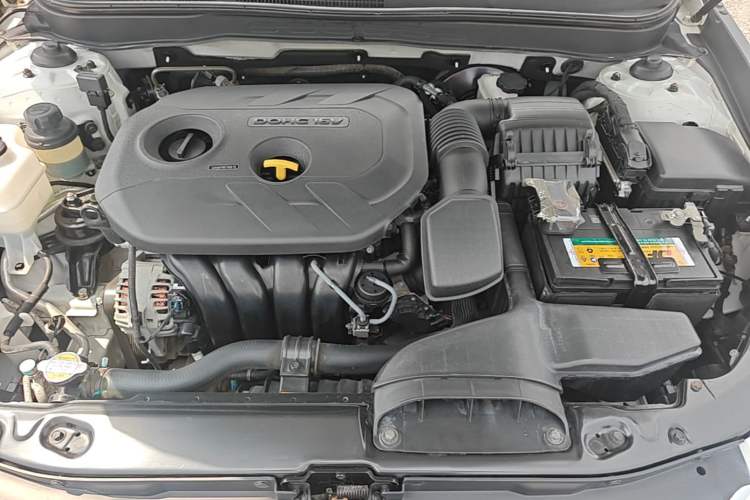 Used Hyundai Sonata 2015 Classic 2.0L Automatic Leading Edition Engine Bay