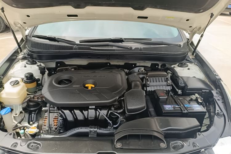 Used Hyundai Sonata 2015 Classic 2.0L Automatic Luxury Edition Engine Bay