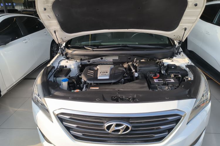 Used Hyundai Sonata 2015 1.6T DLX Prestige Model Engine Bay