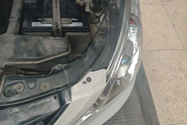 Used Hyundai Sonata 2015 Classic 2.0L Automatic Luxury Edition Engine Bay Left
