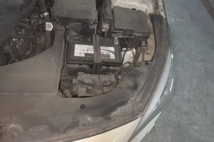 Used Hyundai Sonata 2015 1.6T GLX Advanced Model Engine Bay Left