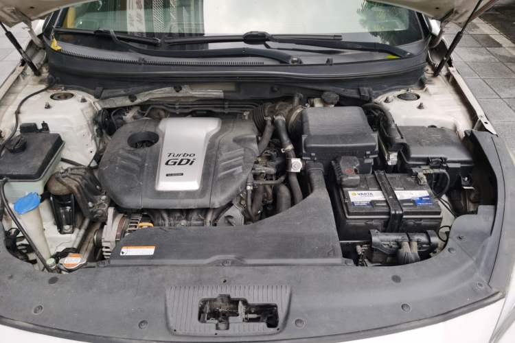 Used Hyundai Sonata 2015 1.6T GLX Advanced Model Engine Bay Left