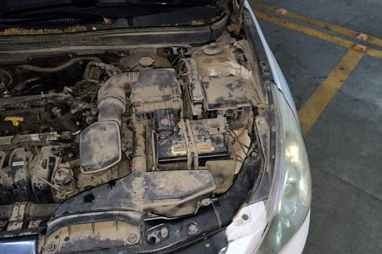 Used Hyundai Sonata 2015 Classic 2.0L Automatic Luxury Edition Engine Bay Left