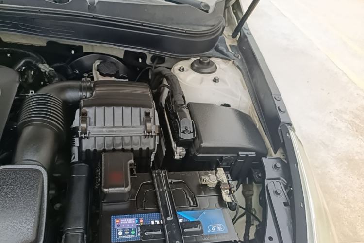 Used Hyundai Sonata 2015 Classic 2.0L Automatic Luxury Edition Engine Bay Left