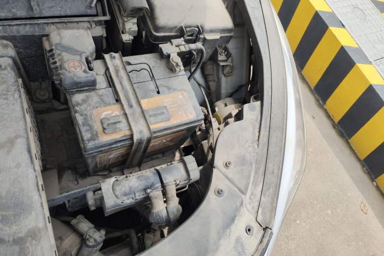 Used Hyundai Sonata 2015 1.6T DLX Prestige Model Engine Bay Left