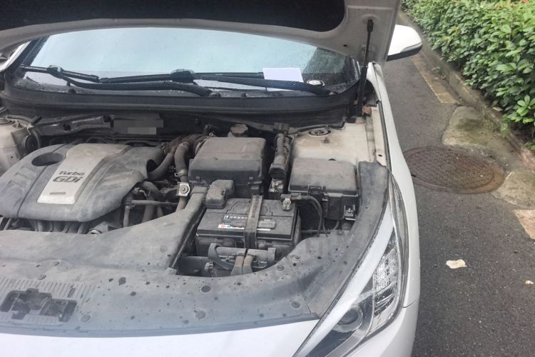 Used Hyundai Sonata 2015 1.6T DLX Prestige Model Engine Bay Left