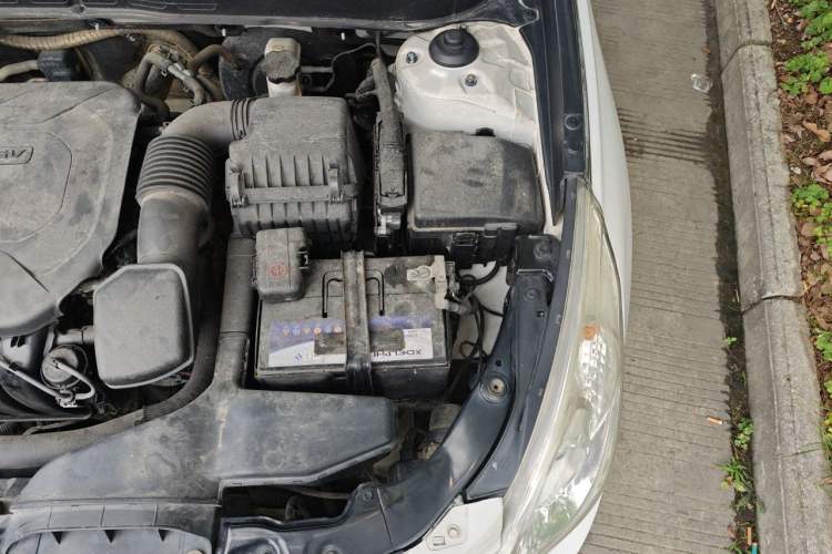 Used Hyundai Sonata 2015 Classic 2.0L Automatic Leading Edition Engine Bay Left