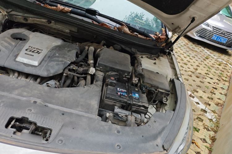Used Hyundai Sonata 2015 1.6T DLX Prestige Model Engine Bay Left