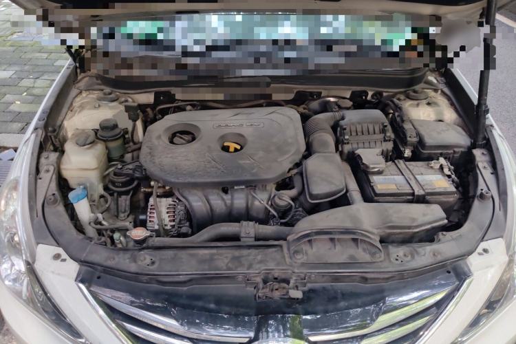 Used Hyundai Sonata 2015 Classic 2.0L Automatic Luxury Edition Engine Bay