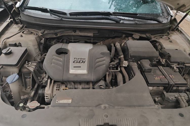 Used Hyundai Sonata 2015 1.6T DLX Prestige Model Engine Bay