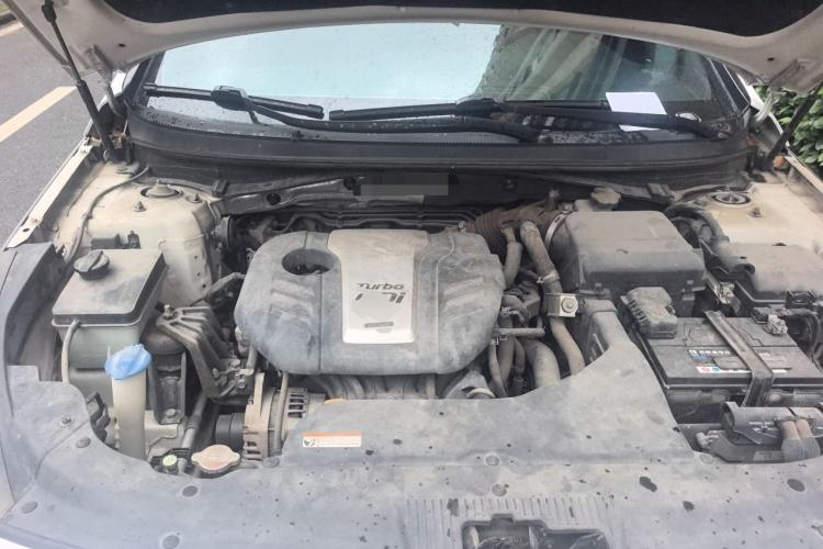 Used Hyundai Sonata 2015 1.6T DLX Prestige Model Engine Bay