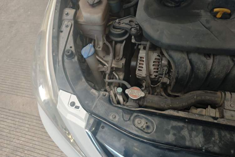 Used Hyundai Sonata 2015 Classic 2.0L Automatic Luxury Edition Engine Bay Right