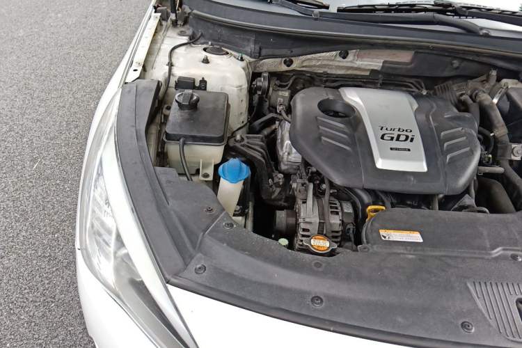Used Hyundai Sonata 2015 1.6T GLS Smart Model Engine Bay Right