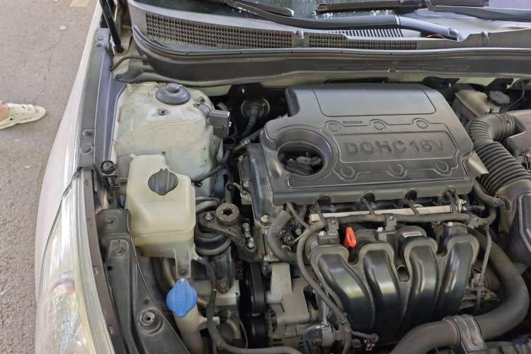 Used Hyundai Sonata 2015 Classic 2.4L Automatic Leading Edition China V Standard Engine Bay Right