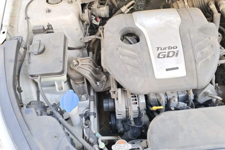 Used Hyundai Sonata 2015 1.6T GLX Advanced Model Engine Bay Right