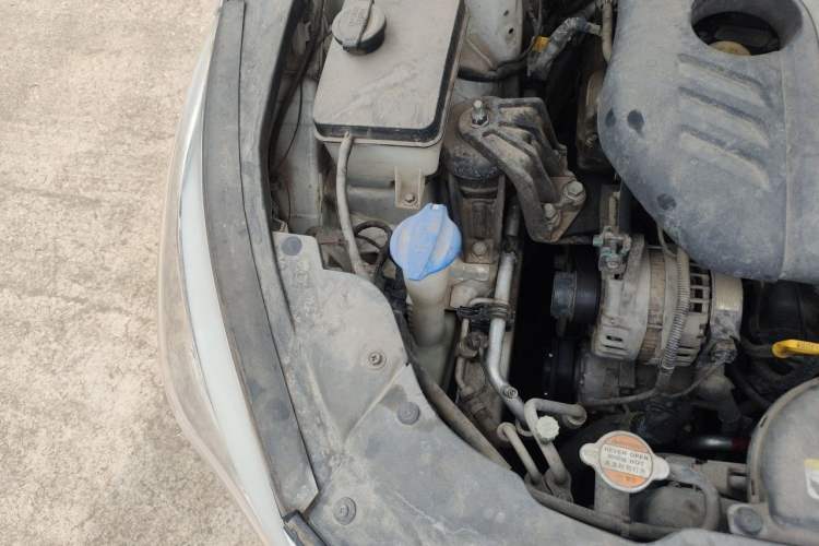 Used Hyundai Sonata 2015 1.6T DLX Prestige Model Engine Bay Right