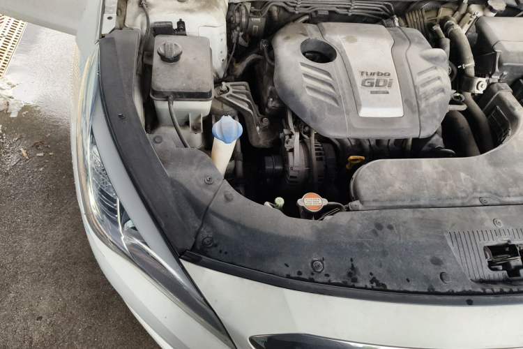 Used Hyundai Sonata 2015 1.6T GLX Advanced Model Engine Bay Right