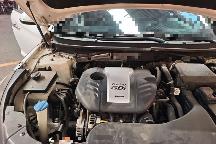 Used Hyundai Sonata 2015 1.6T DLX Prestige Model Engine Bay Right